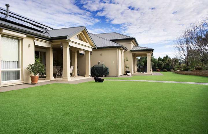 Will my artificial lawn get hot in summer? Artificial Lawn FAQ by Australian Outdoor Living