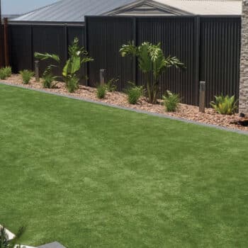 7 Simple Tips to Create an Eco-friendly Backyard