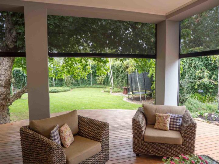 Outdoor Blinds - Looking for a outdoor blinds installation? Get a free measure and quote in Adelaide, Sydney, Melbourne, Canberra, Brisbane, Perth. We install Australian Wide.