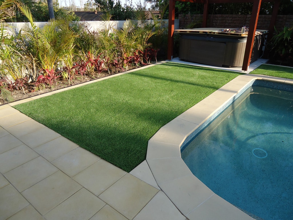 A helpful guide to buying artificial grass - Artificial lawn looks neat, tidy and realistic, Australian Outdoor Living.
