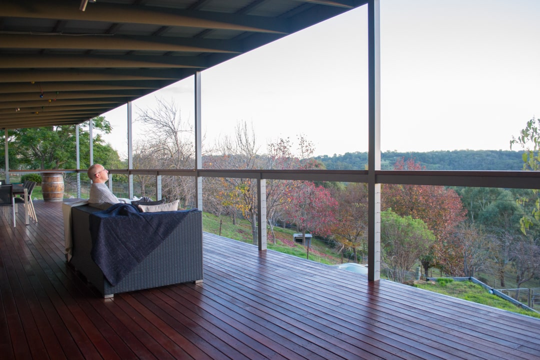 A helpful guide to buying a timber deck - A timber deck is a great spot to sit back and relax, Australian Outdoor Living.