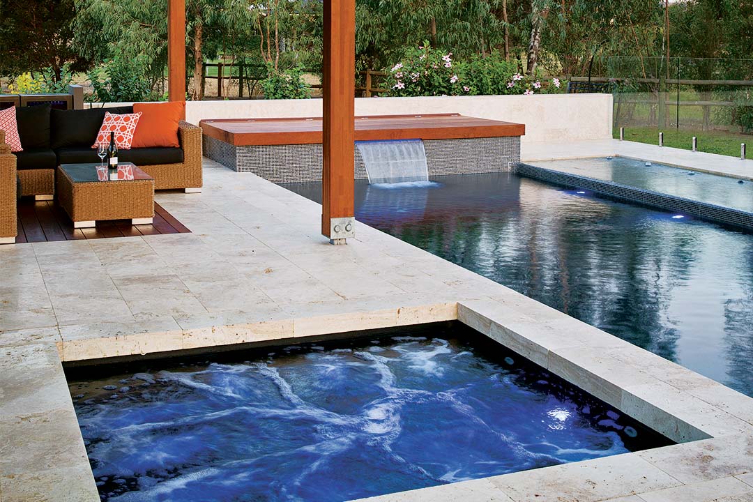 swimming pool water feature